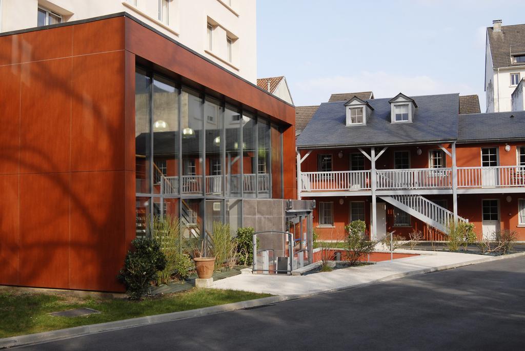 Appart hôtel Les Jardins De