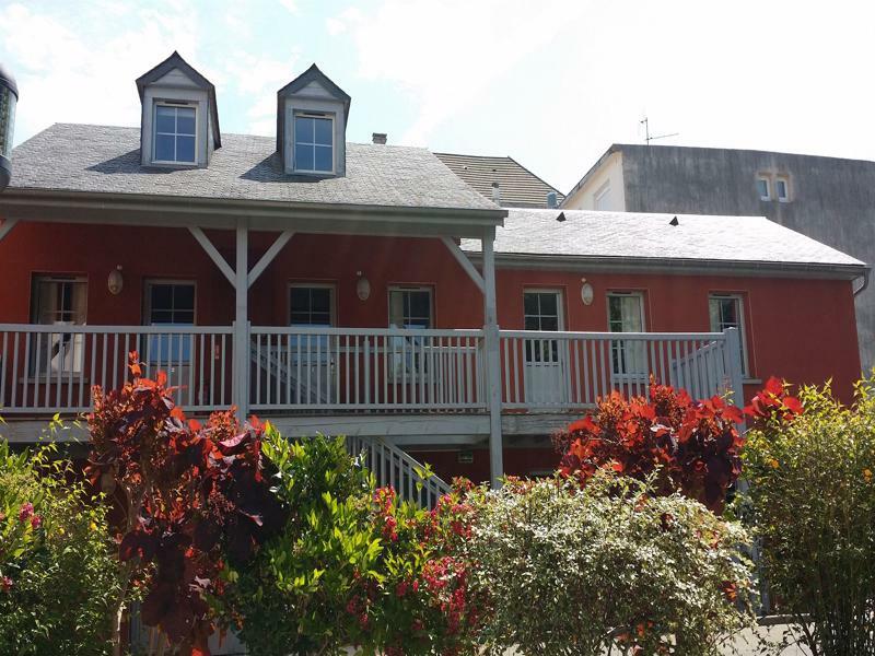 Les Jardins De Aparthotel 3*